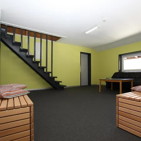 Jugendhotel Alpina Hostal Sedrun