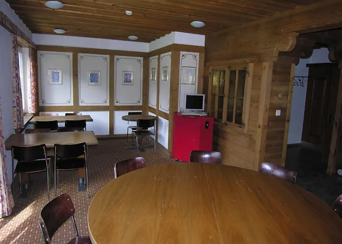 Jugendhotel Alpina Hostal